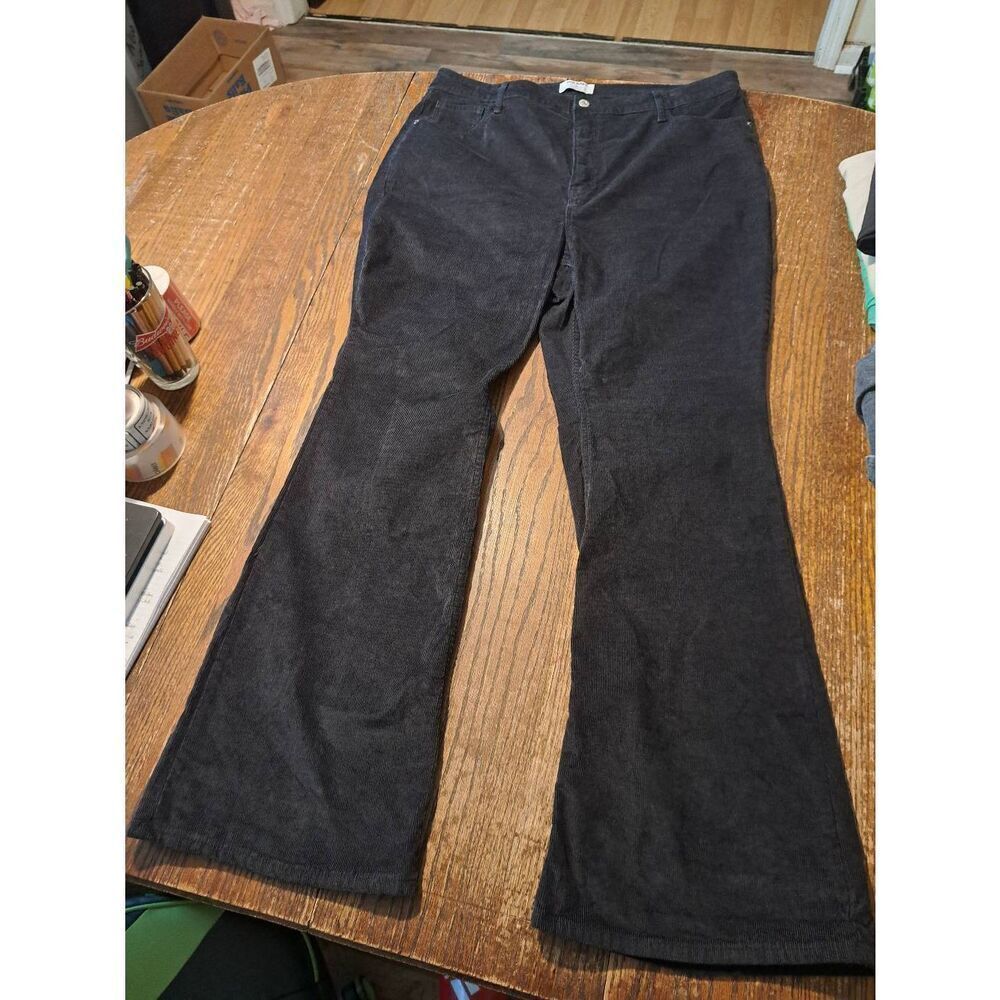 Old Navy Women’s 18 Black High Rise Corduroy Flare Pants Secret Pockets